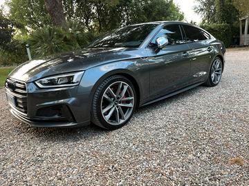 Audi S5 pack carbonio