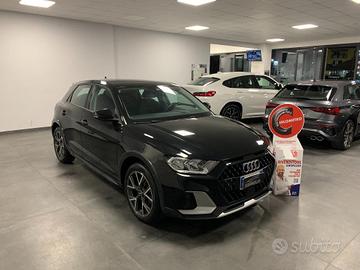 AUDI A1 Citycarver 30 TFSI S tronic Admired Auto