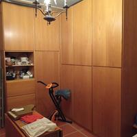 GRATIS Armadio angolare in legno, grande capienza