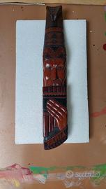 Maschera boliviana in legno intagliato – musicista