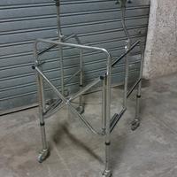 deambulatore girello ascellare