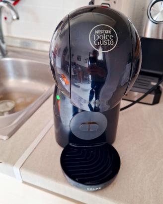 macchina per caffè dolce gusto 
