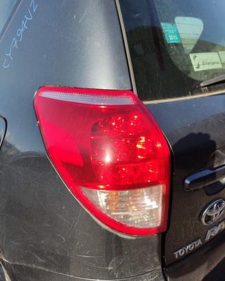 Fanale posteriore sinistro TOYOTA RAV 4 del 2006