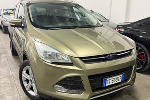 Ford Kuga 4x4 2.0 TDCI 140 CV 4WD 2014 FULL OPT
