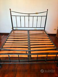 Letto matrimoniale in ferro battuto