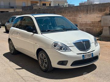 LANCIA YPSILON GPL 2010