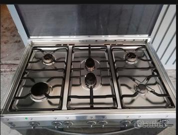 Piano cottura e forno Hotpoint Ariston 6 fuoc 90cm