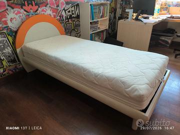Letto singolo  90x200 ideale camera ragazzo/a