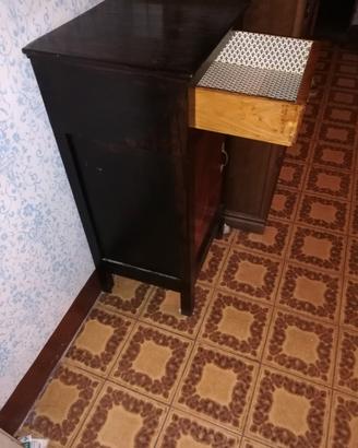 Comodini anni 20