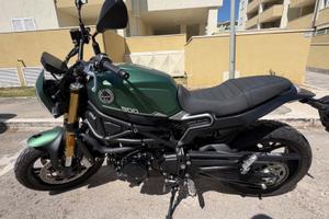 Benelli leoncino 800
