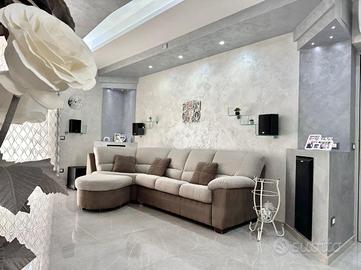 3 LOCALI A GIUGLIANO IN CAMPANIA