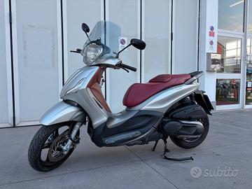 Piaggio Beverly 350 SportTouring - 2012