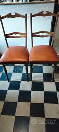 Sedie vintage ,antiquariato in legno ,ecopelle