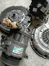 pezzi di ricambio per volvo V 40 diesel 2015