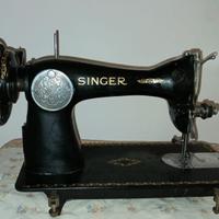 Macchina da cucire SINGER anno 1951