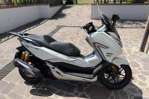 Honda Forza 300 Deluxe 4500km Unico Proprietario