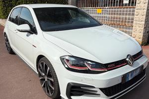 GOLF GTI PERFORMANCE 245CV DSG 7.5 – 54.000 KM