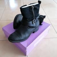 Stivaletti camosciati neri Graceland donna