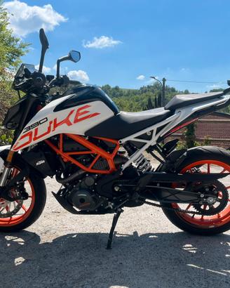 Ktm duke 390