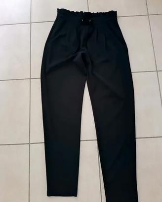 Pantaloni neri vita alta