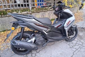PROMO LEM NVH Z11 125cc SCOOTER MOT. A LIQUIDO