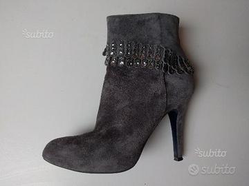 Stivaletti camoscio e swarovsky tag. 37