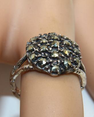 Splendido anello antico argento marcasite