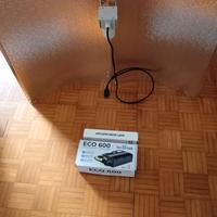 Lampada e vasche per idroponica