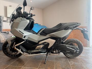 Honda xadv 750