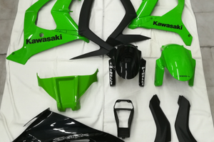Vari pezzi carena kawasaki zx10r 2011-2015