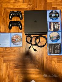 Ps4 Slim 500gb, 3 giochi, 2 joystick, cavi