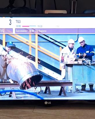 TV LED LG 28MT47D HD 28"