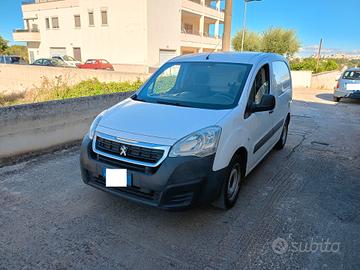 PEUGEOT PARTNER 1600 HDI 3 POSTI AUTOCARRO