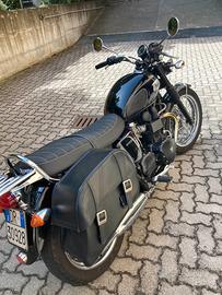 Triumph Bonneville - 2011