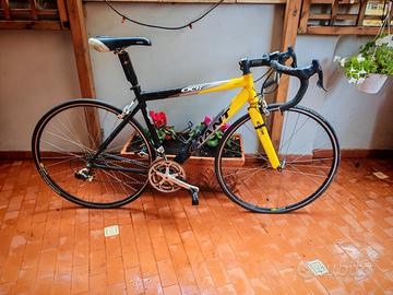 Bici da corsa Giant OCR – giallo/nero
