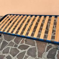 Rete singola a doghe in legno