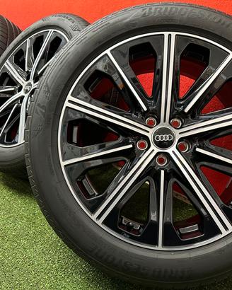 Cerchi Audi Q4 e-tron Gomme 235 50 20 - 255 45 20