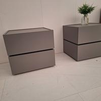 2 comodini grigio nuovi di fabbrica