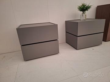 2 comodini grigio nuovi di fabbrica