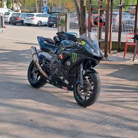 R6 2003