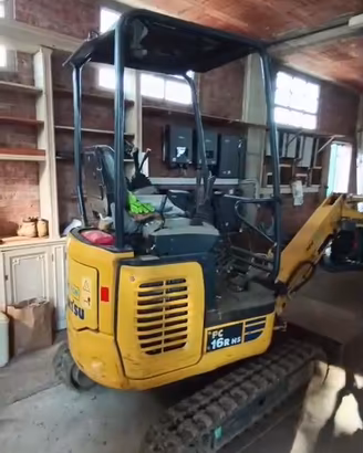 MINIESCAVATORE KOMATSU PC16R-3 HS