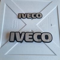 Coppia Stemmi IVECO Cromati Scritta Rilievo Targhe