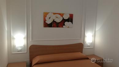 Torre dell'orso-centrale-p.auto-mare a piedi