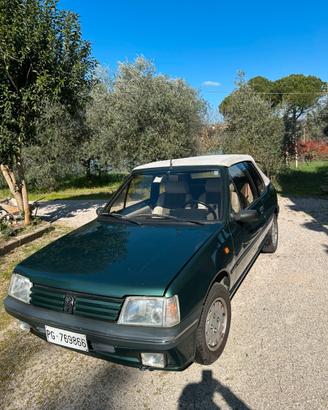 Peugeot 205 cabrio Roland Garros