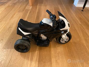 Moto elettrica BMW per bambini