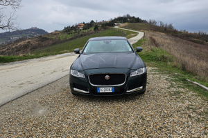 Jaguar xf 2.0cc 2016