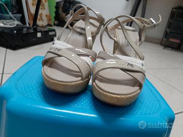 Scarpe con zeppa