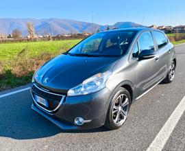 PEUGEOT 208 1,4 HDI ALLURE - OK NEOPATENTATI-