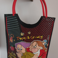 Borsa con immagini di Cucciolo e Brontolo