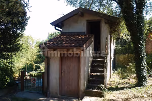 Deposito o locale lavoro e svago